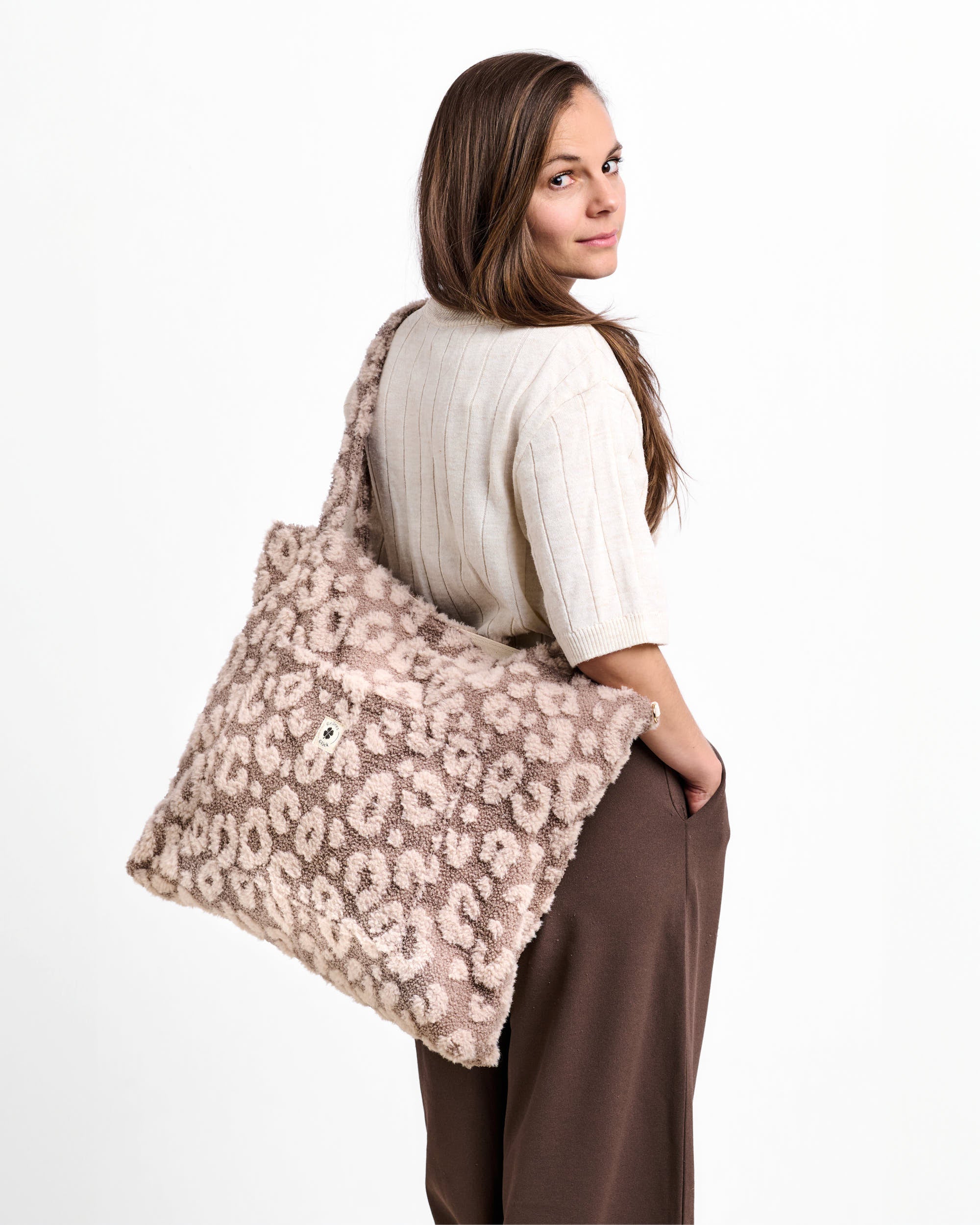Moms_and_Bags_008_LoRes.jpg